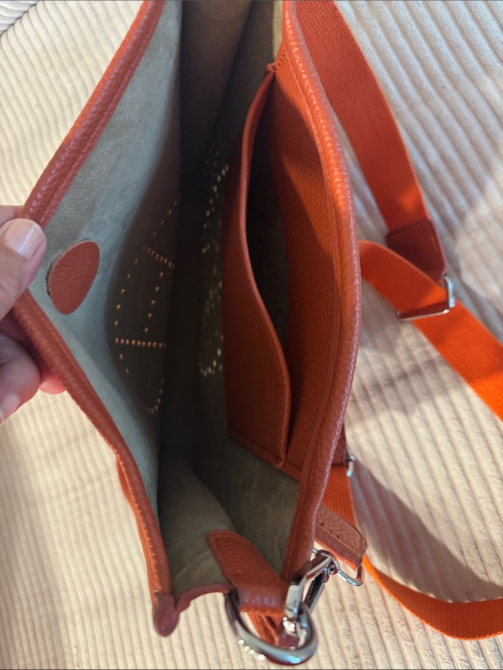 Crossbody bag - Picture 7 of 9